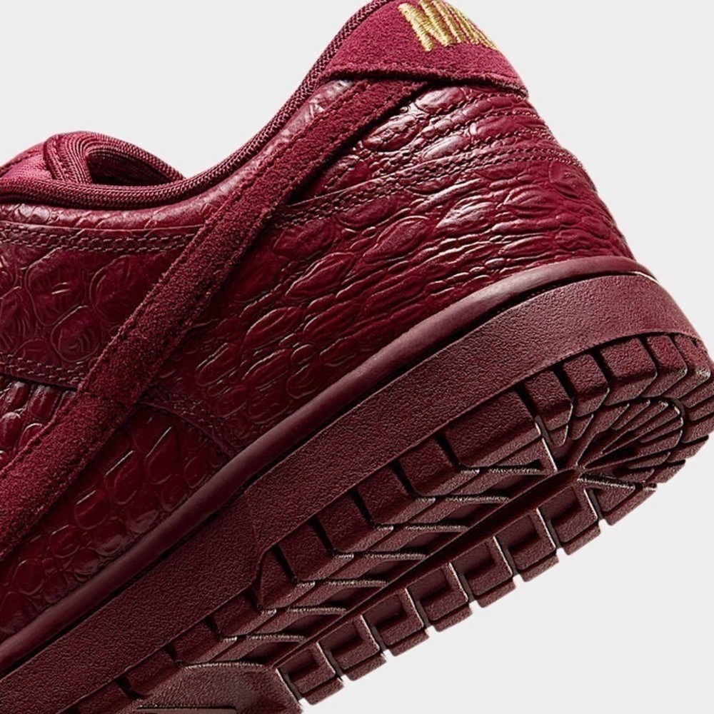 10W / 8.5M - [NEW] Women's Nike Dunk Low SS Shoes 'Red' HV4388-600 - Picture 6 of 6